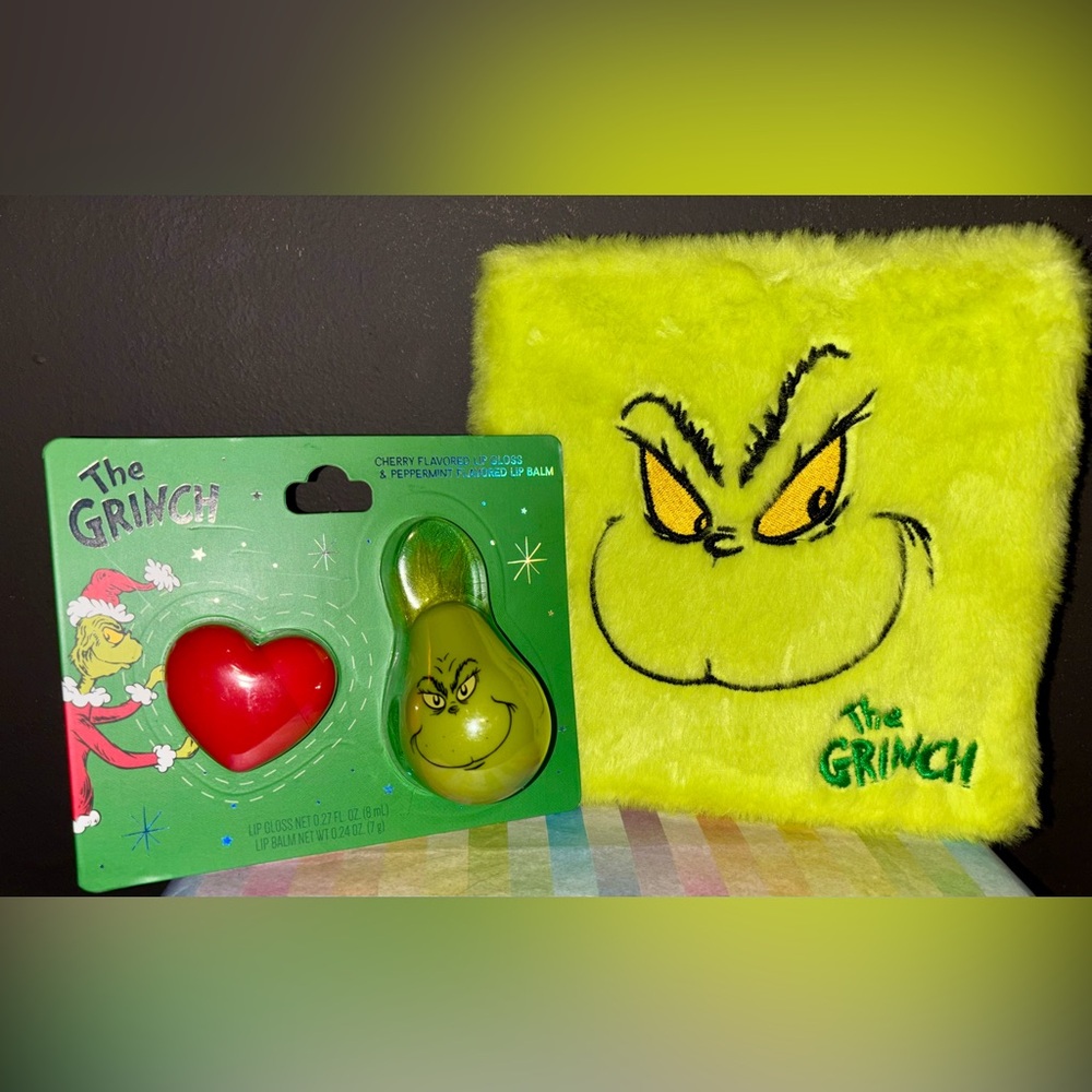 Grinch Fuzzy eyeshadow palette & Lip Balm Set